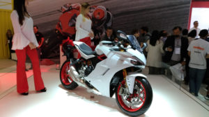 Ducati comemora 5 anos com dois novos modelos