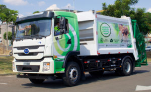 Corpus adota caminhões elétricos para coleta de lixo em Indaiatuba