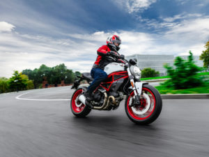 Nova Ducati Monster conquista os motociclistas brasileiros