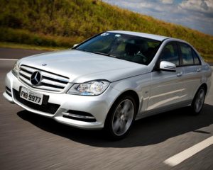 Mercedes-Benz promove recall do Classe C