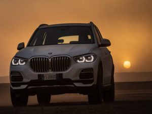 Novo BMW X5 encara o deserto do Saara