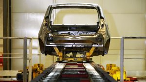 Renault antecipa suspensão da produção