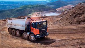 Scania lança caminhão com PBT de 69 toneladas