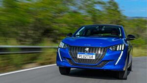 Peugeot 208: do 1.0 ao 100% elétrico